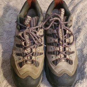 Men's Sketchers hiking boots. Size 10.5